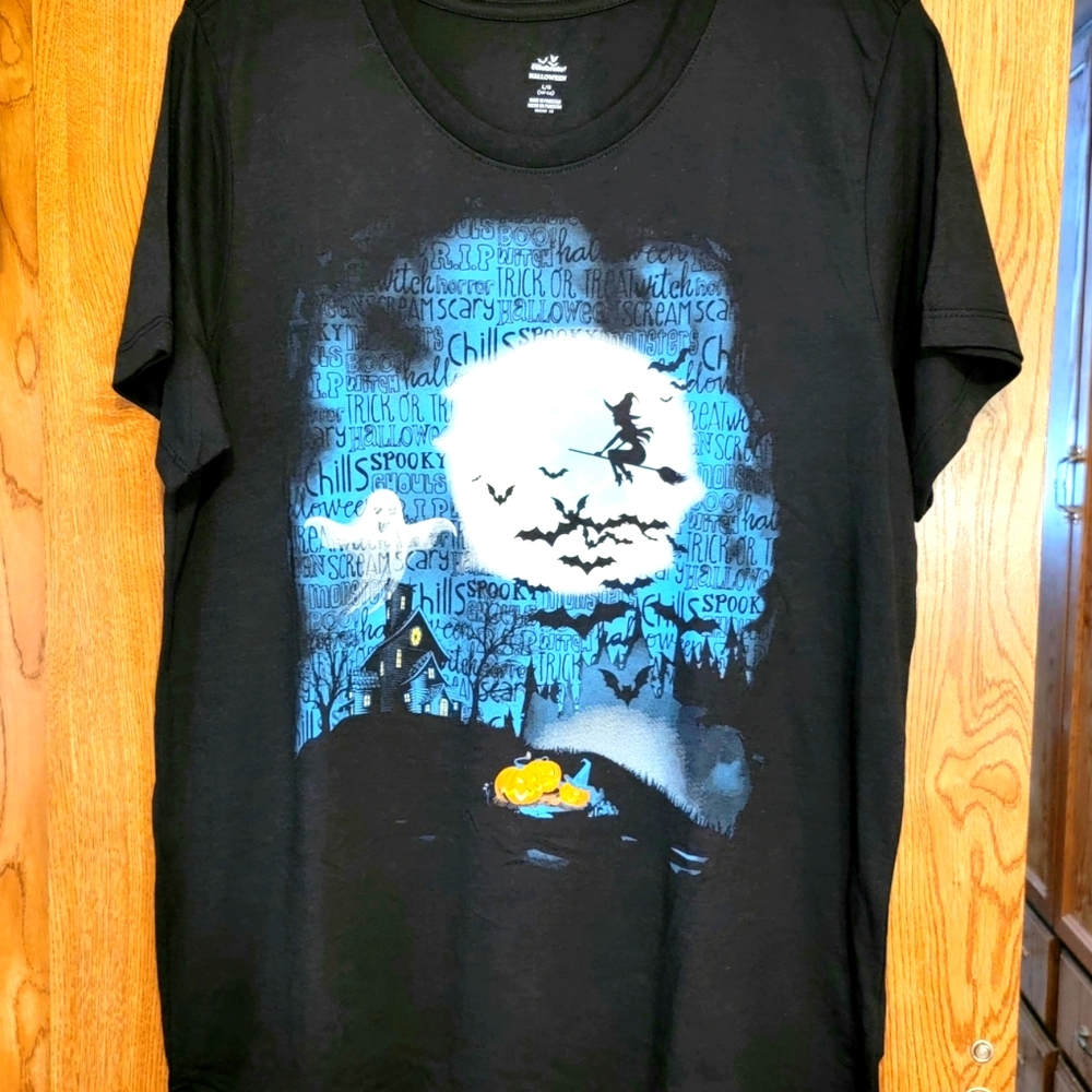 SPOOKY Halloween Tee